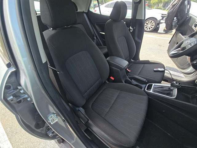 Used 2024 Hyundai Santa Fe Limited FWD image 29
