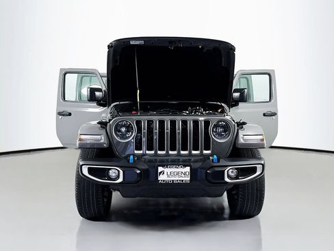 Used 2023 Jeep Wrangler Unlimited Sahara w/ Dual Top Group AWD/4WD image 23