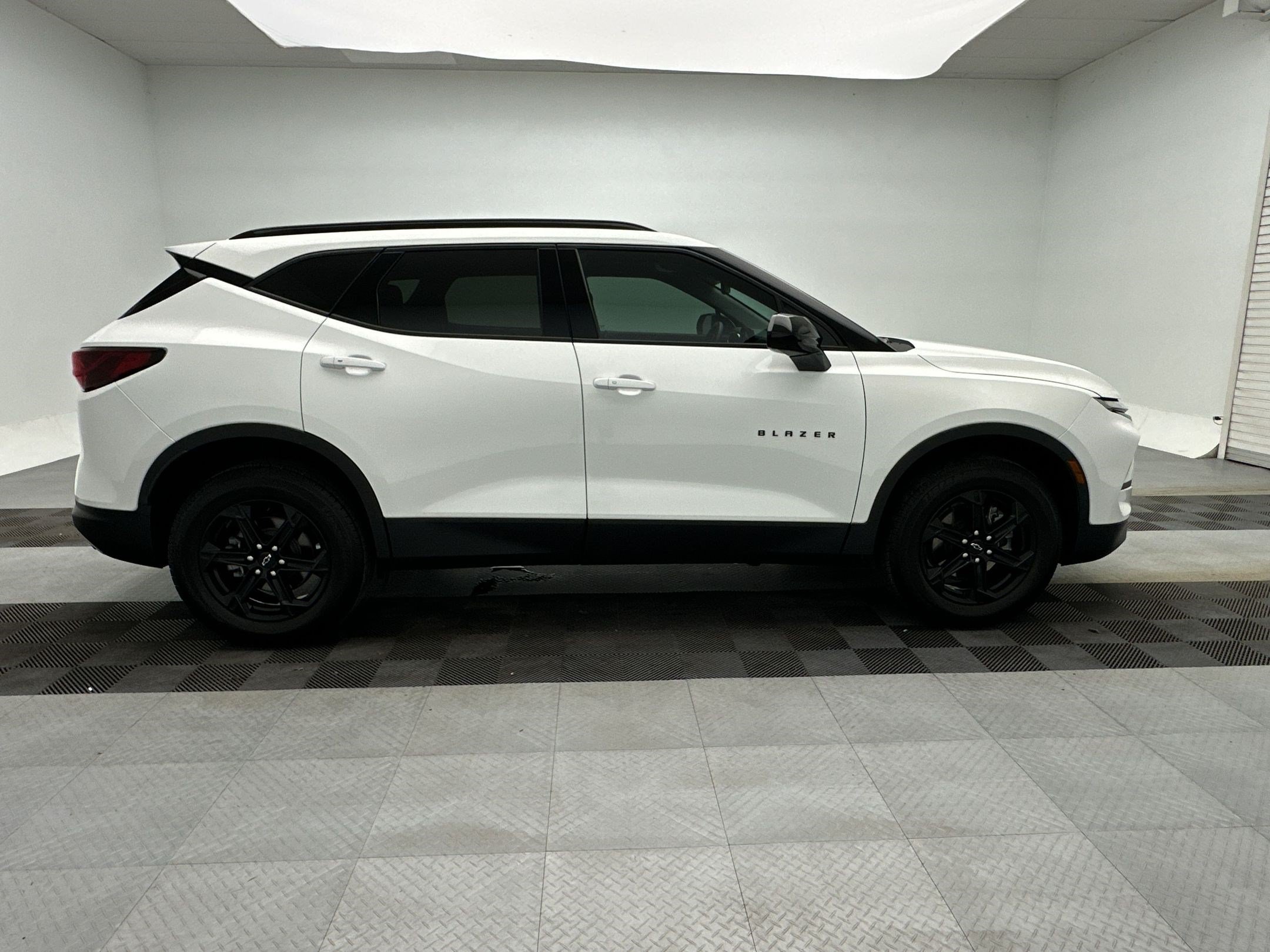 Certified 2023 Chevrolet Blazer LT w/ Convenience Package AWD/4WD image 8