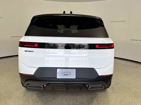 New 2026 Land Rover Range Rover Sport SE AWD/4WD image 32