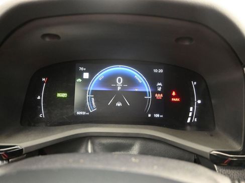 Used 2025 Toyota Camry SE image 15