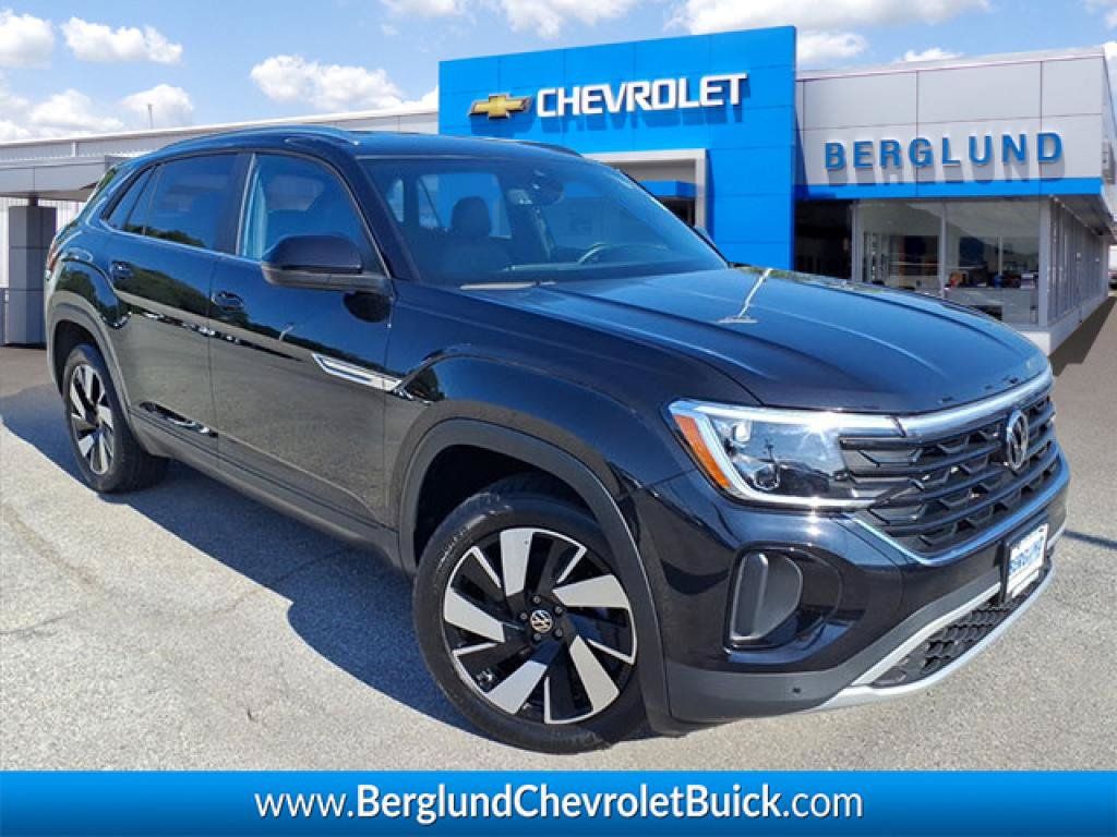 Used 2026 Volkswagen Atlas Cross Sport SE AWD/4WD image 1
