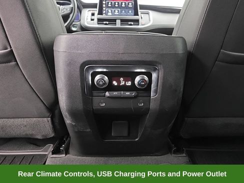 Used 2023 GMC Yukon SLT AWD/4WD image 42