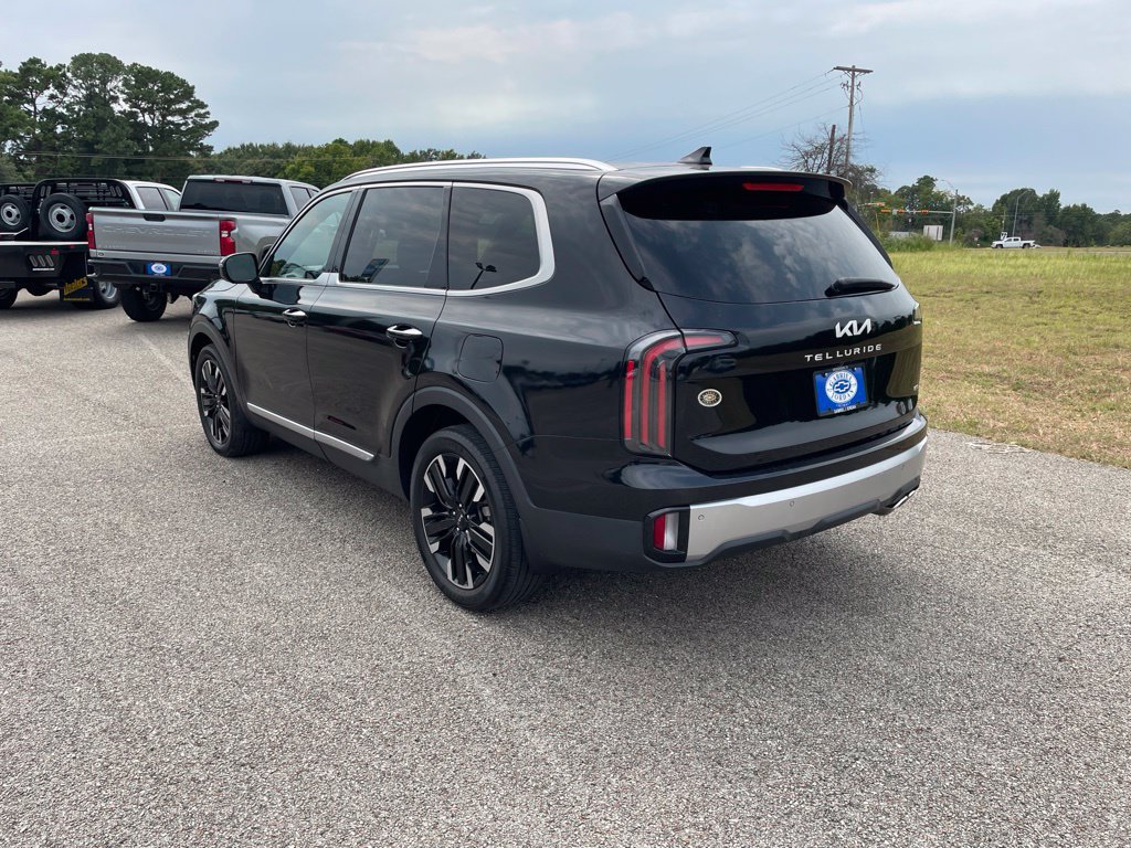 Used 2023 Kia Telluride SX AWD/4WD image 3