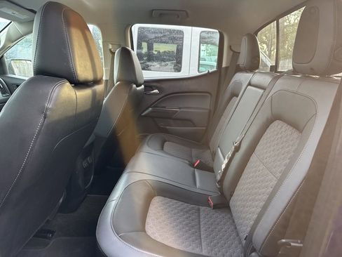 Used 2017 Chevrolet Colorado Z71 image 15