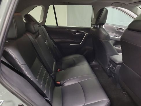 Used 2019 Toyota RAV4 XLE Premium w/ Cold Weather Package AWD/4WD image 23