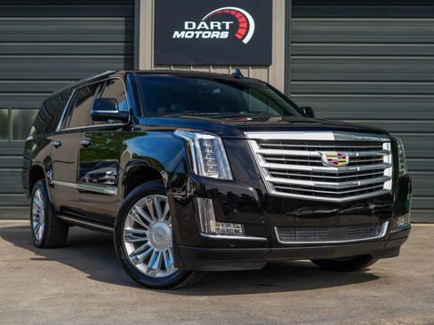 Used 2020 Cadillac Escalade ESV Platinum RWD image 1
