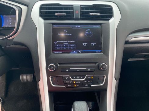 Used 2016 Ford Fusion SE FWD image 11