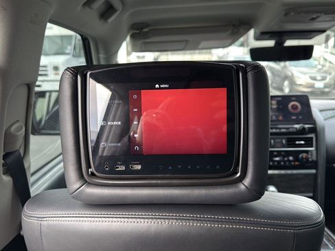 Used 2022 Nissan Armada Platinum w/ Captain's Chairs Package image 17