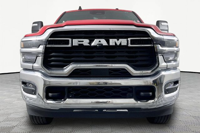 Used 2026 RAM 2500 Big Horn AWD/4WD image 2