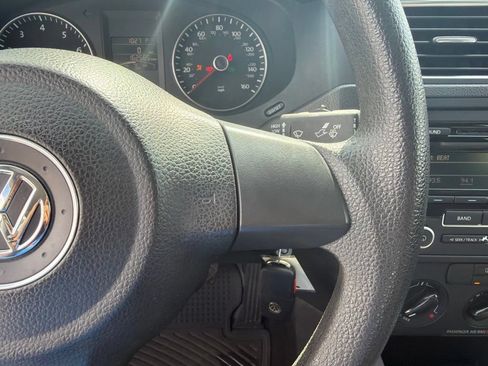 Used 2014 Volkswagen Jetta SE FWD image 24