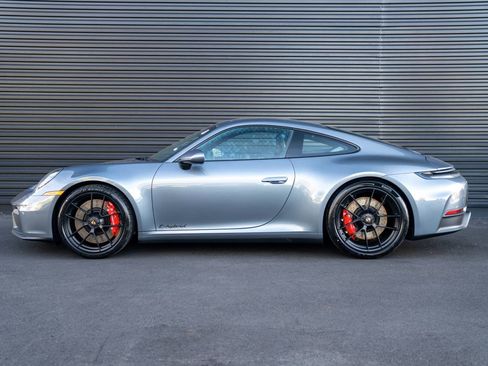 New 2026 Porsche 911 Carrera GTS RWD image 2