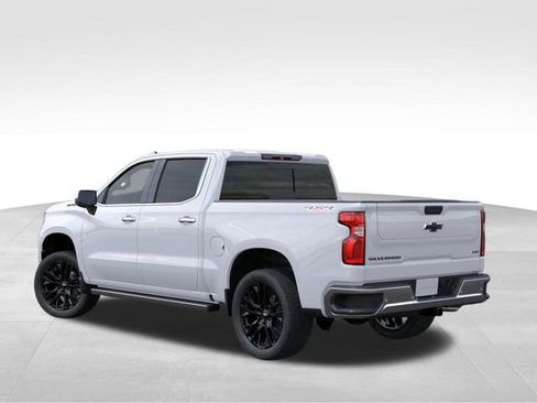 New 2026 Chevrolet Silverado 1500 LTZ w/ LTZ Premium Package AWD/4WD image 3