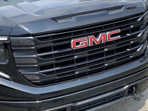 Used 2024 GMC Sierra 1500 Pro w/ Graphite Edition AWD/4WD image 28