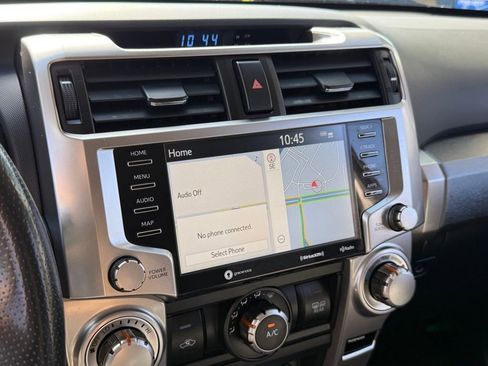 Used 2020 Toyota 4Runner SR5 image 22