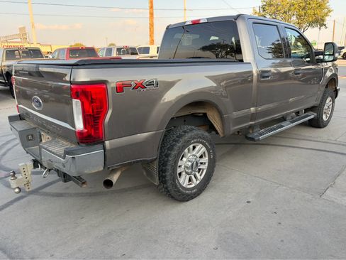Used 2019 Ford F250 XLT w/ XLT Value Package AWD/4WD image 4