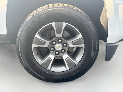 Used 2016 Chevrolet Colorado Z71 AWD/4WD image 30