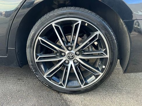 Used 2022 Toyota Avalon Touring image 8