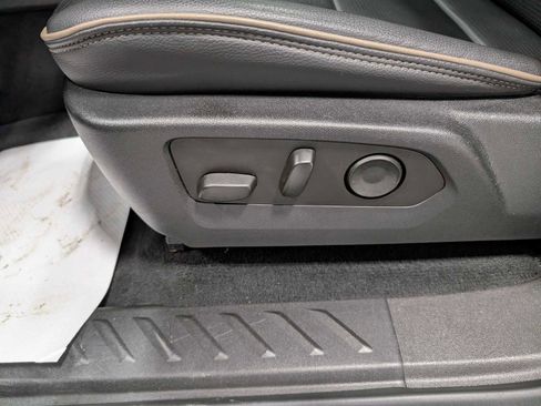 Certified 2023 GMC Canyon Denali image 39