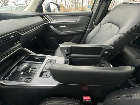Used 2025 MAZDA CX-90 3.3 Turbo w/ Preferred Package image 26