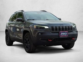 Used 2019 Jeep Cherokee Trailhawk AWD/4WD video 3
