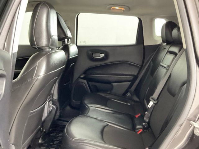 Used 2020 Jeep Compass Latitude FWD image 11