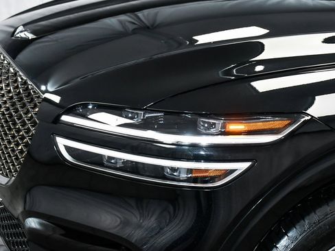 Used 2025 Genesis GV70 2.5T w/ Select Package image 72