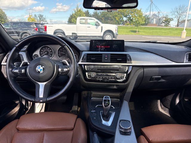 Used 2018 BMW 340i xDrive Sedan w/ Premium Package AWD/4WD image 19