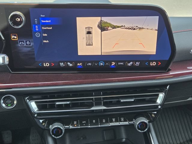 New 2026 Chevrolet Traverse RS w/ LPO, Floor Liner Package FWD image 13