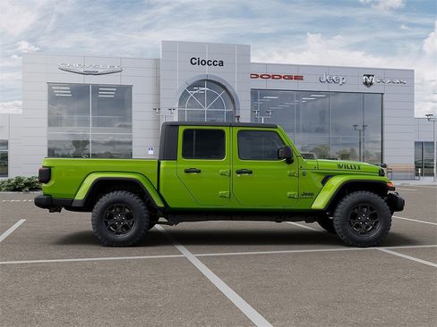 New 2025 Jeep Gladiator Willys image 21