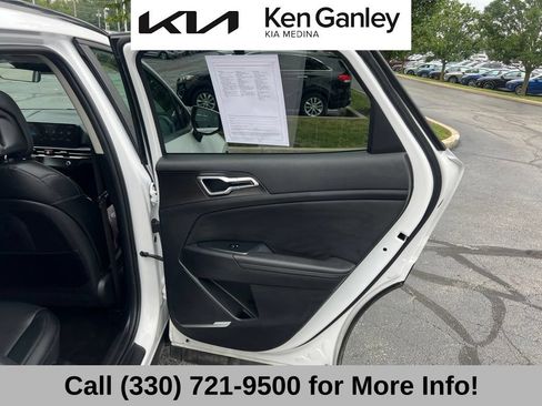 Certified 2026 Kia Sportage EX w/ EX Panorama Roof Package FWD image 52