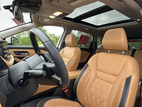 Used 2022 Nissan Rogue Platinum w/ Head-Up Display Package image 13