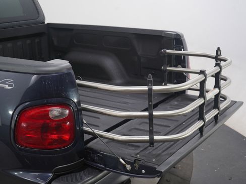 Used 2001 Ford F150 XLT image 10