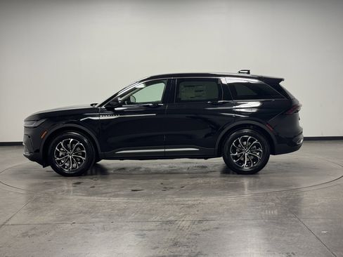 New 2026 Lincoln Nautilus Premier image 5