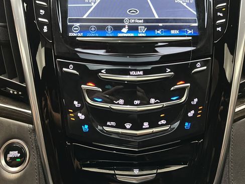 Used 2020 Cadillac Escalade Platinum AWD/4WD image 35