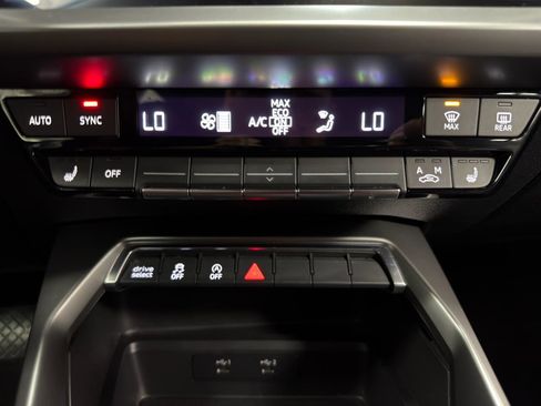 Used 2022 Audi A3 2.0T Premium image 23