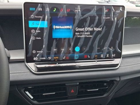 New 2026 Volkswagen Tiguan SE AWD/4WD image 9