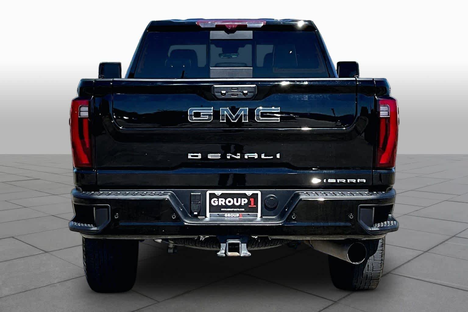 Used 2025 GMC Sierra 2500 Denali Ultimate AWD/4WD image 5