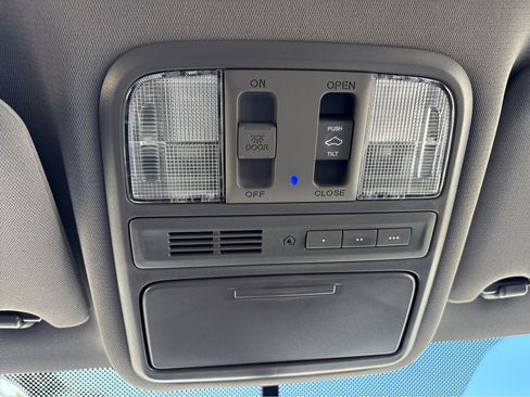 Used 2015 Honda Pilot EX-L image 32