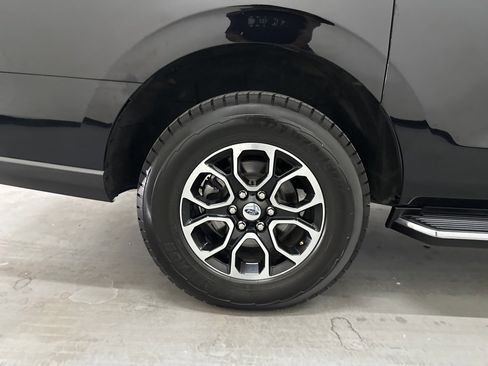 Used 2023 Ford Expedition Max XLT image 61