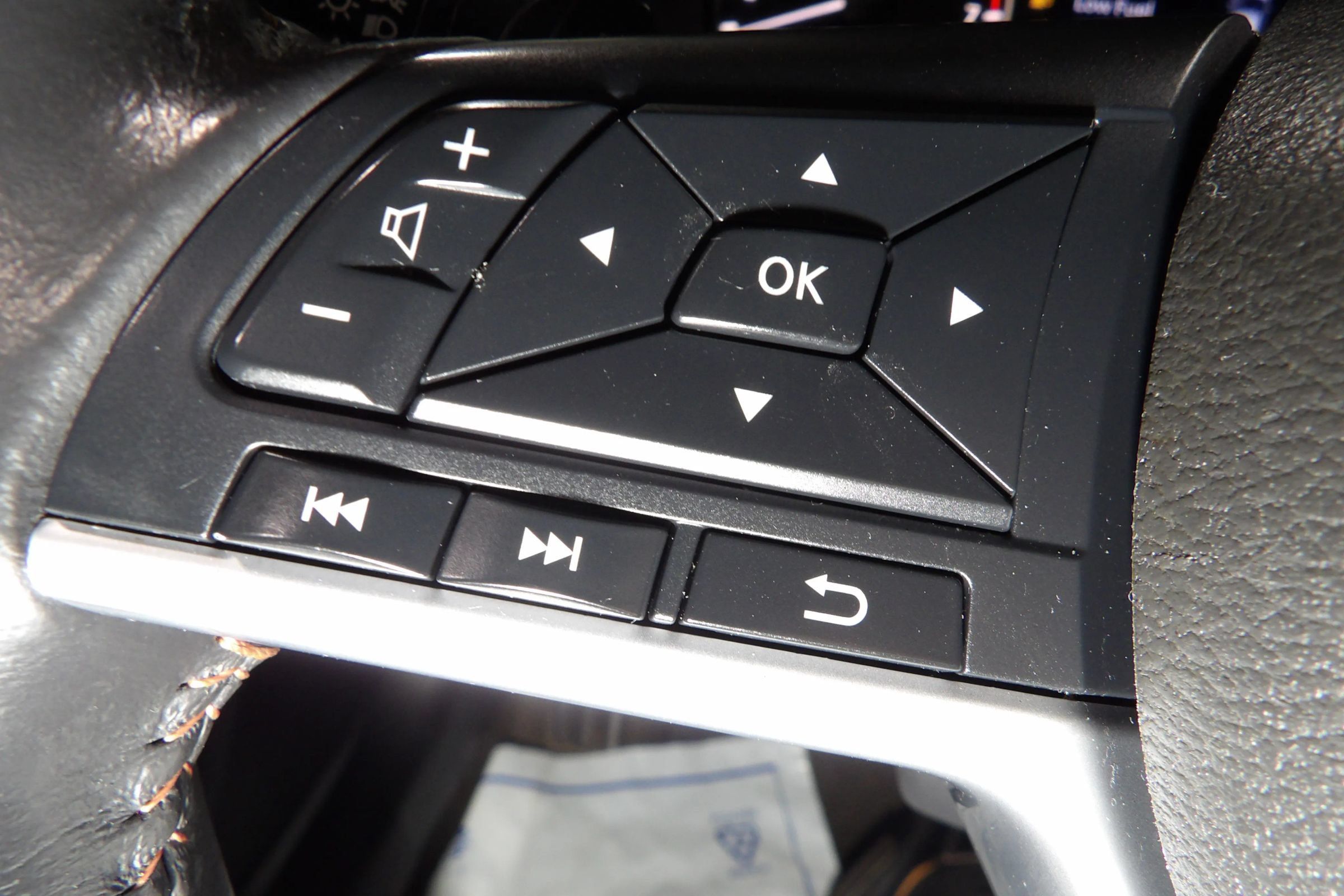 Used 2022 Nissan Altima 2.5 SR FWD image 16