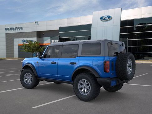 New 2025 Ford Bronco Badlands image 4