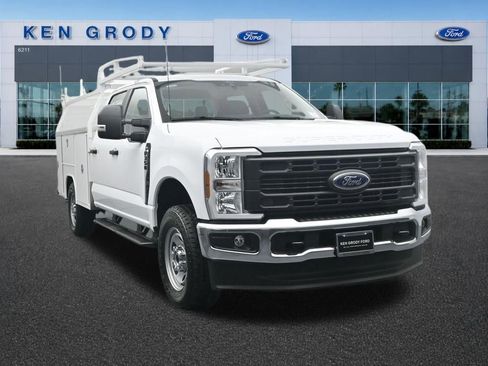 New 2026 Ford F350 XL w/ FX4 Off-Road Package AWD/4WD image 1