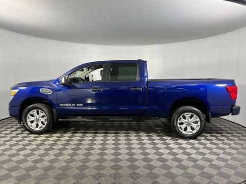Used 2024 Nissan Titan SV w/ SV Convenience Package AWD/4WD image 10