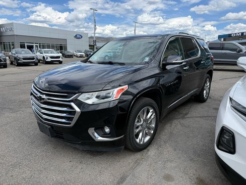 Used 2020 Chevrolet Traverse High Country AWD/4WD image 3