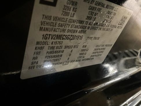 Used 2016 GMC Sierra 1500 SLE w/ SLE Value Package AWD/4WD image 29