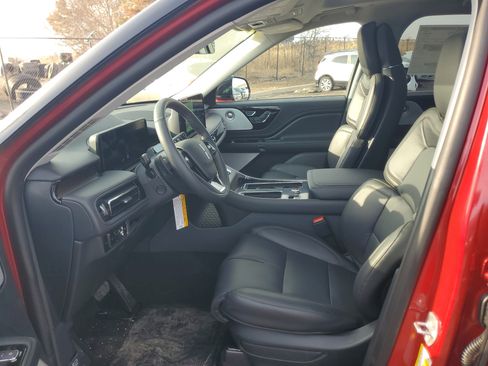 New 2026 Lincoln Aviator Reserve image 11