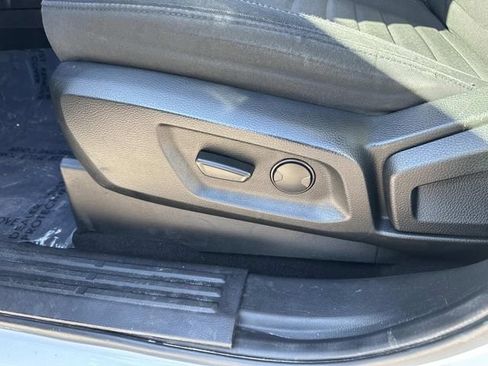 Used 2022 Ford Ranger XLT w/ Equipment Group 302A High image 18