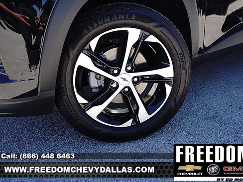 New 2026 Chevrolet Trax RS w/ Driver Confidence Package image 9