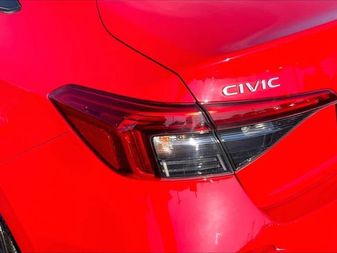 Used 2024 Honda Civic Sport image 29